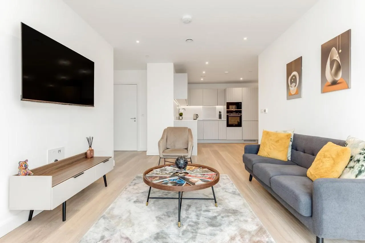 Bloom Of Luxury Apartment London