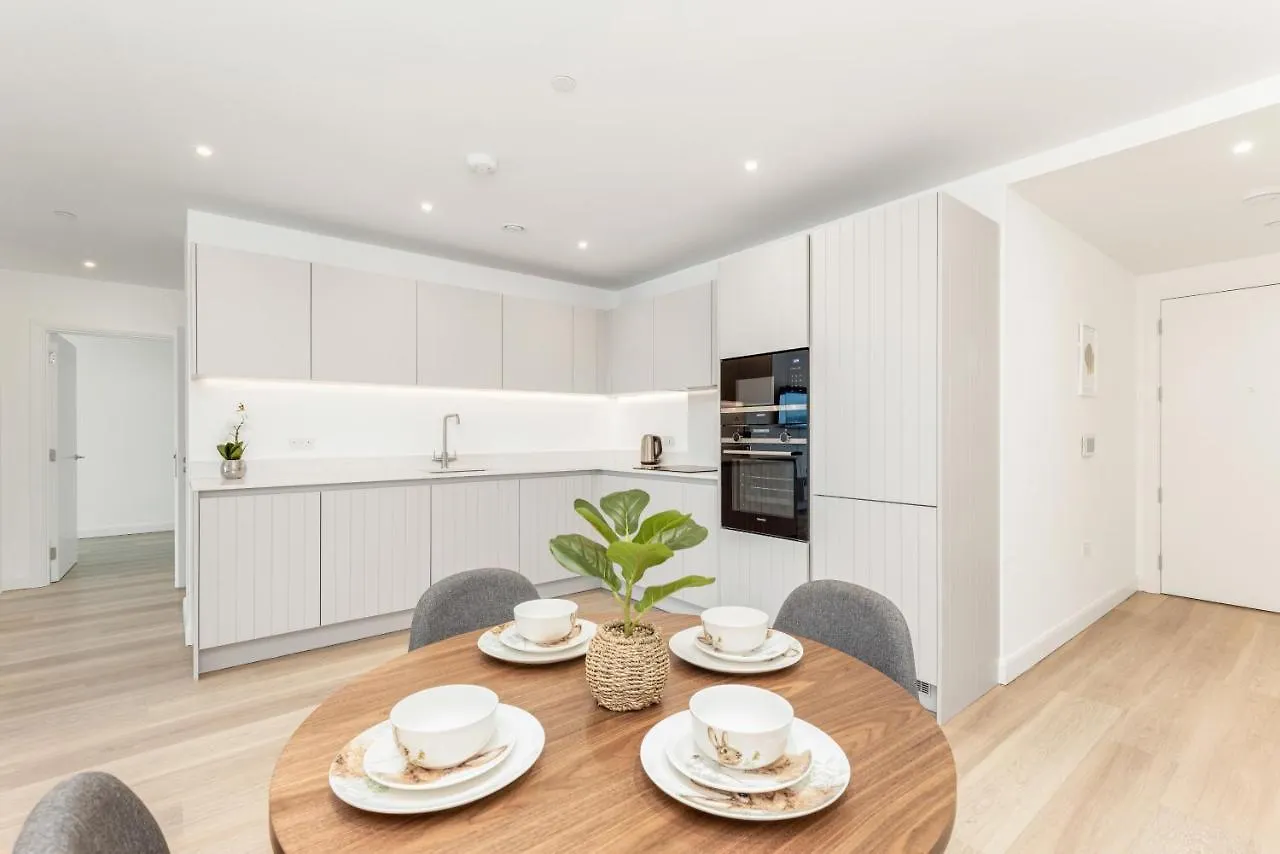 Bloom Of Luxury Apartment London